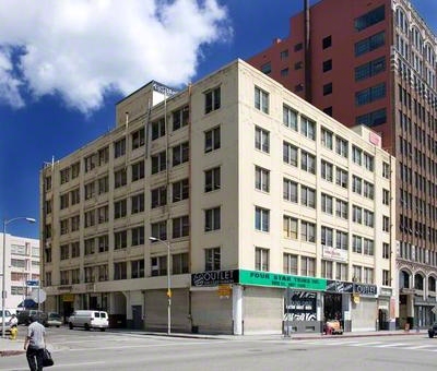 Fashion District  on Space In Prime Fashion District Location   309 E 8th Street   Los