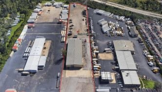 Photo of 5252 Maumee Rd - Industrial/office Floororex Space, Fort Wayne, IN 46803