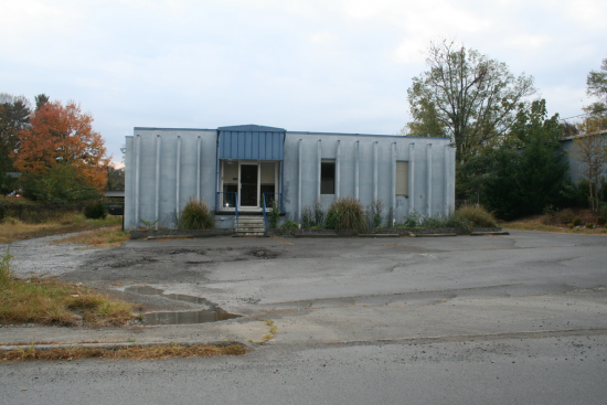 4,400 Square Foot Industrial Space For Sale @ 3003 