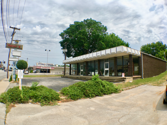 Photo of 1136 E St. Louis St., Springfield, MO 65806