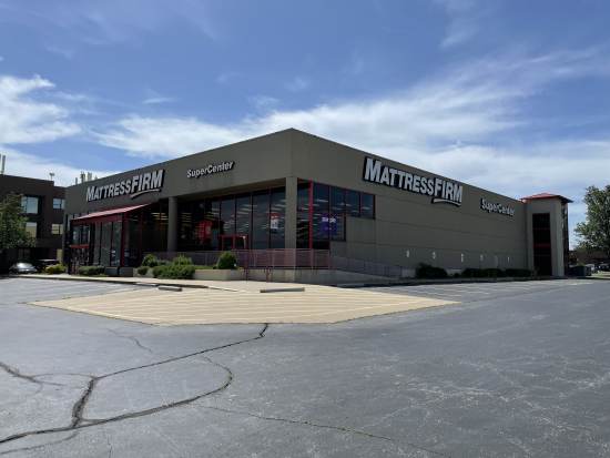 Photo of 1610 E Battlefield, Springfield, MO 65804