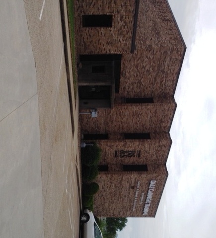 Photo of 747 Oak Hill Rd, Evansville, IN 47711