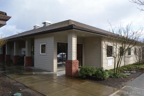 Photo of 13908 SE Stark St - B, Portland, OR 97233